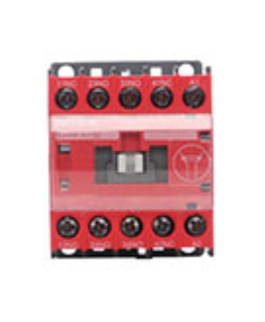 Un relé eléctrico rojo con múltiples terminales y un interruptor central, encerrado en una cubierta transparente.