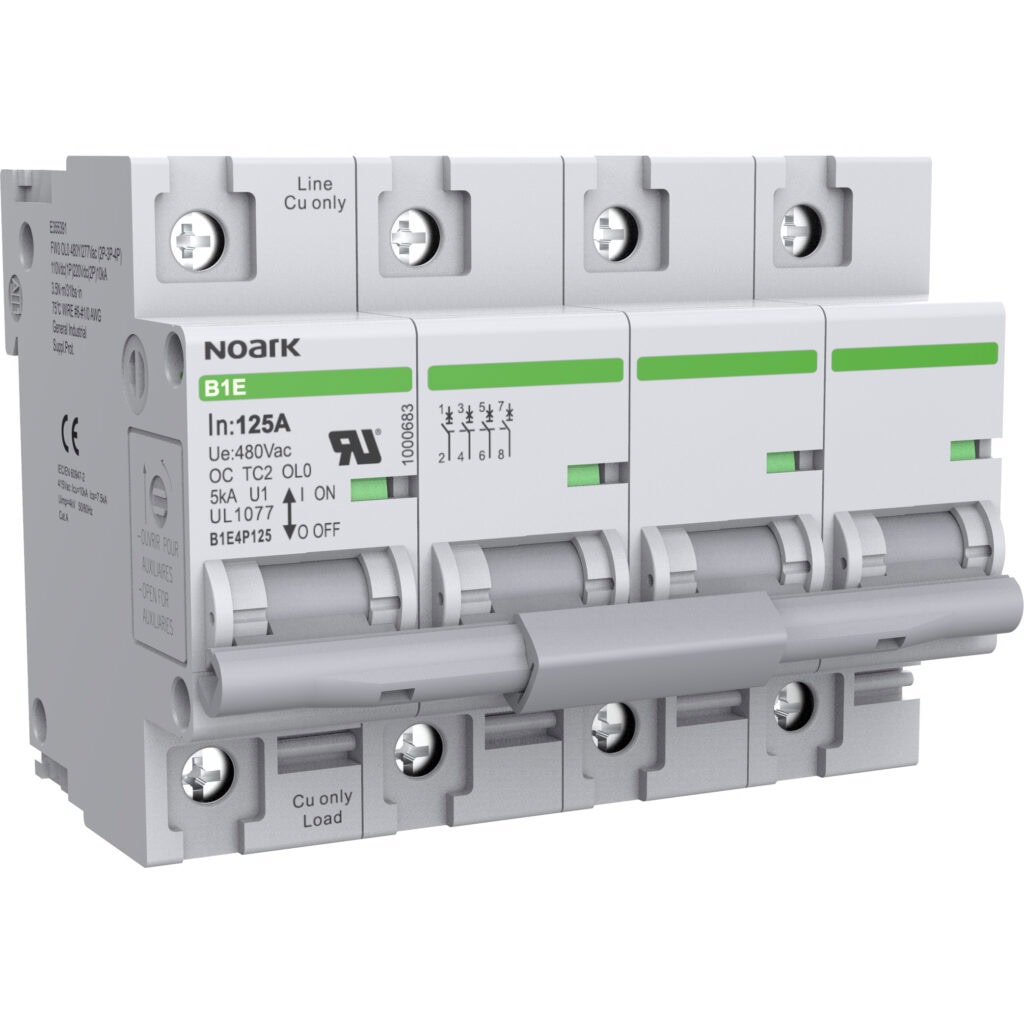 Un disyuntor eléctrico blanco con cuatro interruptores, etiquetado "NOARK" y especificaciones que incluyen 125A, 480Vac y certificación UL.
