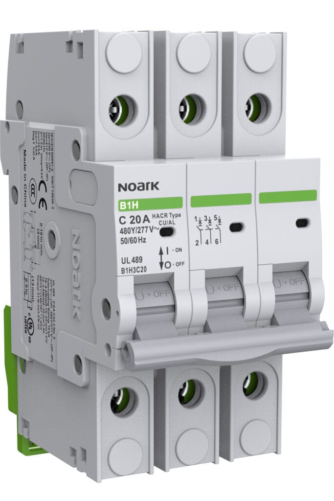 Un disyuntor tripolar etiquetado "Noark B1H" con una capacidad nominal de C 20 A, con interruptores de encendido/apagado para cada polo.